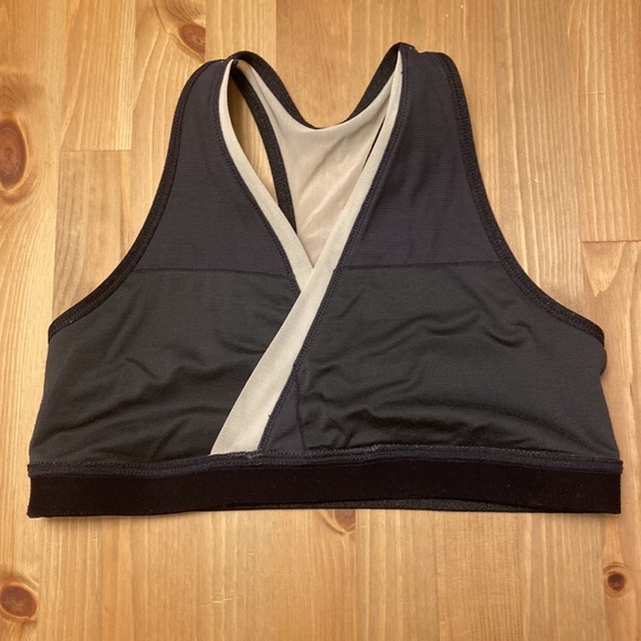 Lulu Lemon Deep V Athletic Sports Bra - Picture 3 of 5